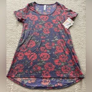 NWT XXS rose print classic T